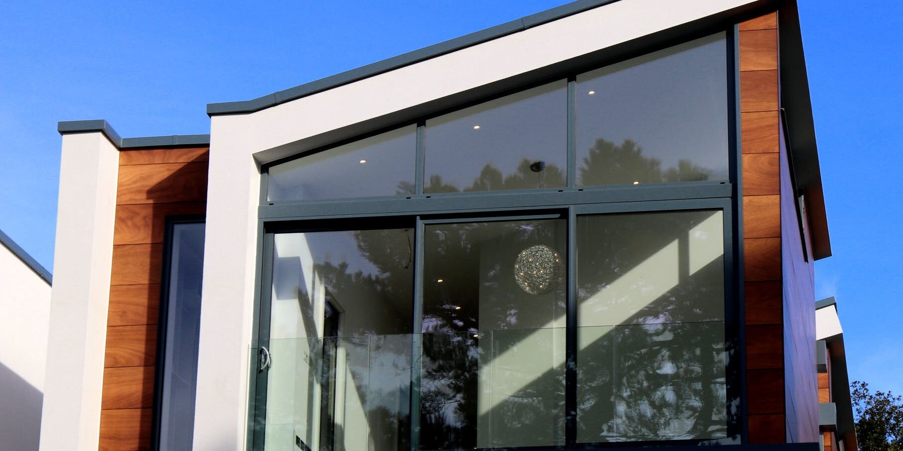 PVC- Wood- or ALU Innovation