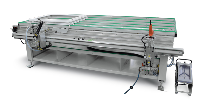 FAS 300 Sash assembly station efficient assembly and screwing of mounts