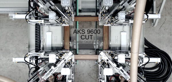 URBAN Maschinenbau - AKS 9600 CUT Mehrkopf-Schweißmaschine mit grauem Hintergrund Sliderbild