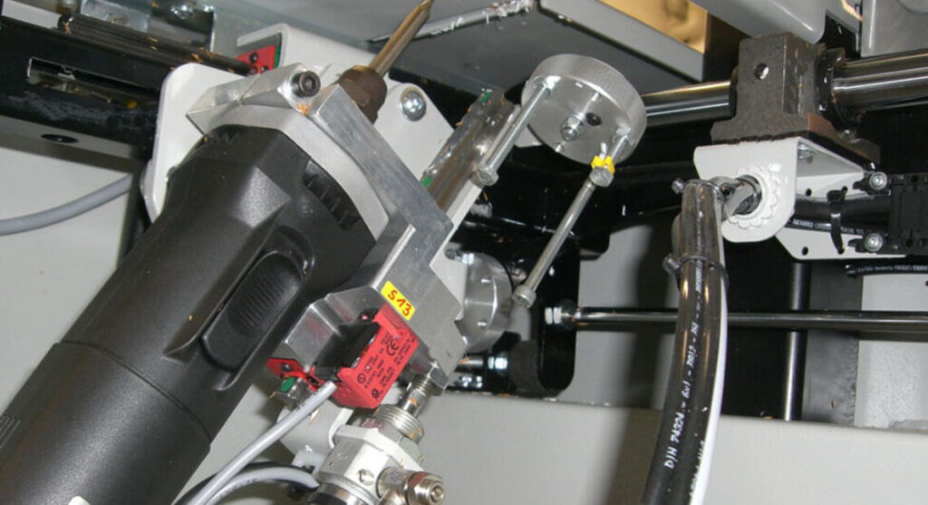 URBAN Maschinenbau - Drilling/milling unit from the bottom with angle adjustment from 0-65°