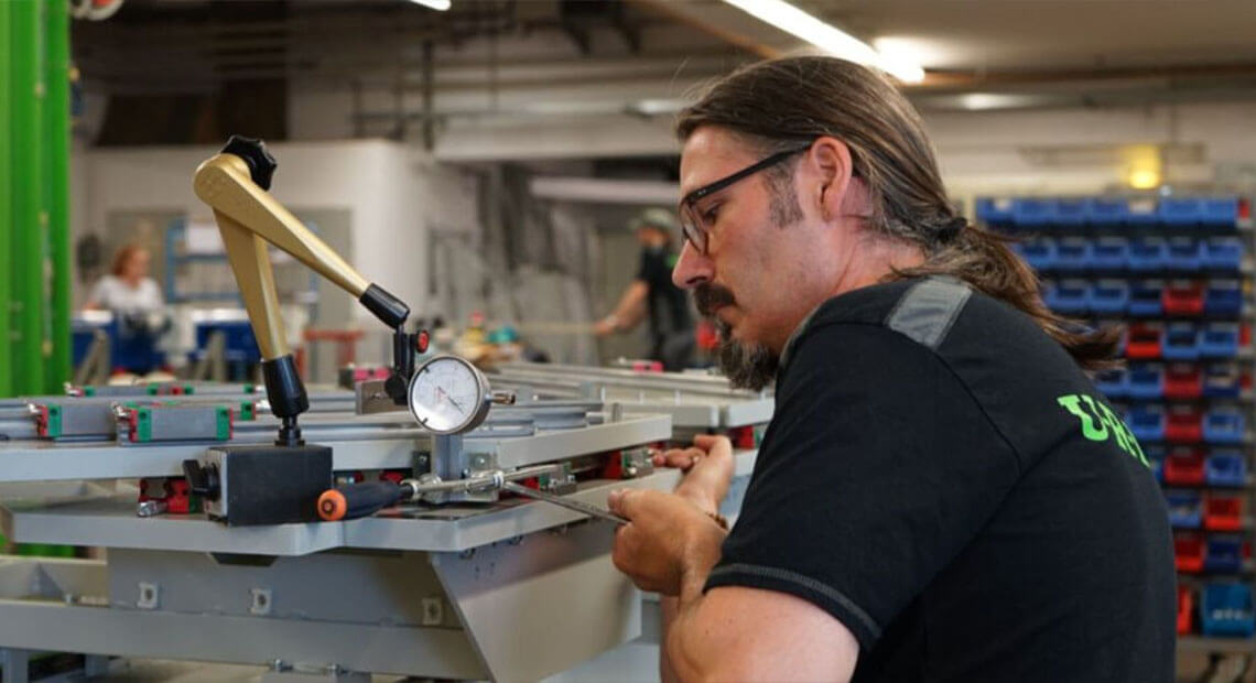 URBAN Maschinenbau – Industrial mechanic at work URBAN Maschinenbau - Industrial mechanic at work